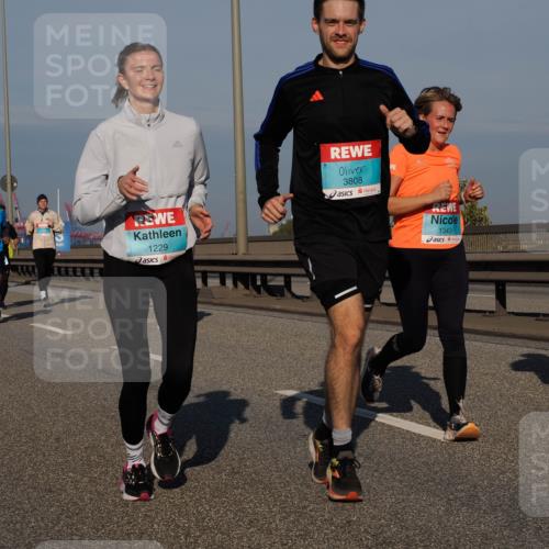 03.10.2025 - Köhlbrandbrückenlauf Fabian Wolf http://msf.ph/oto/9039757 03.10.2025 09:53:53 Position 3 1229, 3808, 1343 meine-sportfotos.de