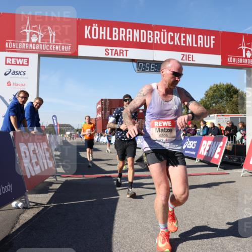 03.10.2025 - Köhlbrandbrückenlauf Lena Gebhardt http://msf.ph/oto/9039763 03.10.2025 12:56:16 Ziel 4028, 4041, 4050, 4078, 4114, 4123, 5957, 6206, 6489, 6495 meine-sportfotos.de