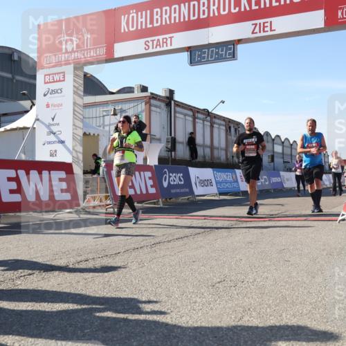 03.10.2025 - Köhlbrandbrückenlauf Luisa Fischer http://msf.ph/oto/9039764 03.10.2025 13:30:41 Ziel 4355, 4840, 4841, 4937, 5289, 5346, 5391, 6170, 6223, 6347 meine-sportfotos.de