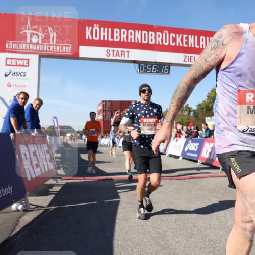 03.10.2025 - Köhlbrandbrückenlauf Lena Gebhardt http://msf.ph/oto/9039772 03.10.2025 12:56:17 Ziel 4028, 4041, 4050, 4078, 4114, 4123, 5957, 6206, 6489, 6495 meine-sportfotos.de