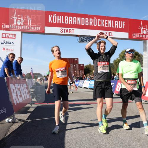03.10.2025 - Köhlbrandbrückenlauf Lena Gebhardt http://msf.ph/oto/9039807 03.10.2025 12:56:19 Ziel 4028, 4041, 4050, 4078, 4114, 4123, 4166, 4231, 5957, 6206, 6266, 6489, 6495 meine-sportfotos.de