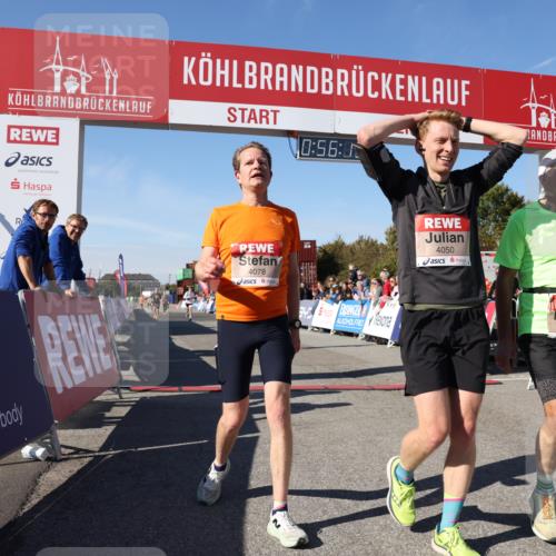 03.10.2025 - Köhlbrandbrückenlauf Lena Gebhardt http://msf.ph/oto/9039811 03.10.2025 12:56:19 Ziel 4028, 4041, 4050, 4078, 4114, 4123, 4166, 4231, 5957, 6206, 6266, 6489, 6495 meine-sportfotos.de