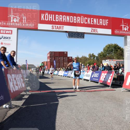 03.10.2025 - Köhlbrandbrückenlauf Lena Gebhardt http://msf.ph/oto/9039834 03.10.2025 12:56:23 Ziel 4028, 4050, 4078, 4123, 4166, 4231, 5957, 6206, 6266, 6495 meine-sportfotos.de