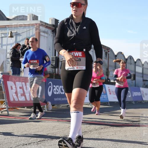 03.10.2025 - Köhlbrandbrückenlauf Luisa Fischer http://msf.ph/oto/9039857 03.10.2025 13:30:58 Ziel 4715, 4734, 5005, 5142, 5185, 5206, 5349, 5402, 5938, 6537 meine-sportfotos.de
