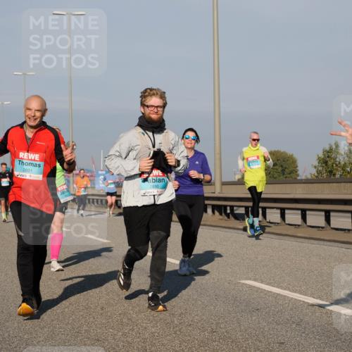 03.10.2025 - Köhlbrandbrückenlauf Fabian Wolf http://msf.ph/oto/9039886 03.10.2025 09:54:01 Position 3 2891, 2890 meine-sportfotos.de