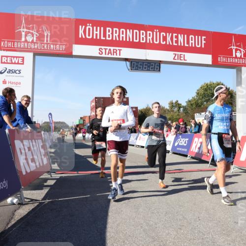 03.10.2025 - Köhlbrandbrückenlauf Lena Gebhardt http://msf.ph/oto/9039903 03.10.2025 12:56:26 Ziel 4028, 4050, 4078, 4166, 4170, 4231, 4478, 5957, 6266, 6408 meine-sportfotos.de