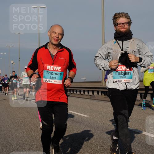 03.10.2025 - Köhlbrandbrückenlauf Fabian Wolf http://msf.ph/oto/9039904 03.10.2025 09:54:02 Position 3 2891, 2890 meine-sportfotos.de