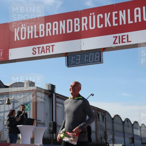 03.10.2025 - Köhlbrandbrückenlauf Luisa Fischer http://msf.ph/oto/9039910 03.10.2025 13:31:07 Ziel 4734, 5185, 5206, 5349, 5938, 6375 meine-sportfotos.de