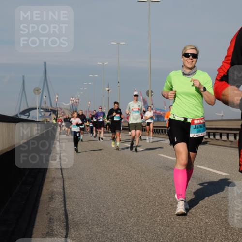 03.10.2025 - Köhlbrandbrückenlauf Fabian Wolf http://msf.ph/oto/9039912 03.10.2025 09:54:02 Position 3 2821 meine-sportfotos.de