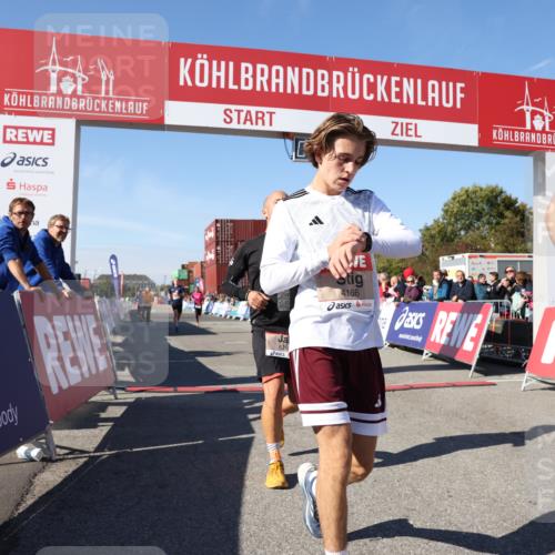 03.10.2025 - Köhlbrandbrückenlauf Lena Gebhardt http://msf.ph/oto/9039938 03.10.2025 12:56:27 Ziel 4028, 4054, 4166, 4170, 4231, 4478, 6266, 6408 meine-sportfotos.de