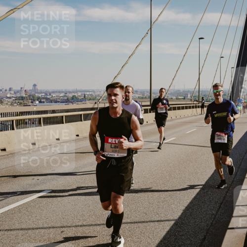 03.10.2025 - Köhlbrandbrückenlauf Michael Burmester http://msf.ph/oto/9039949 03.10.2025 12:20:36 Position 1 4083 meine-sportfotos.de