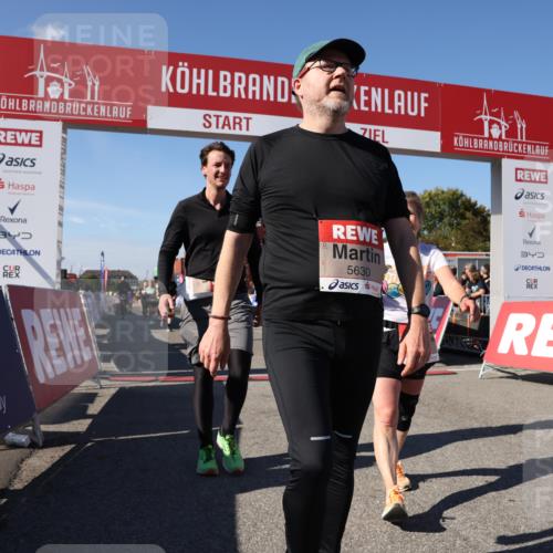 03.10.2025 - Köhlbrandbrückenlauf Lena Gebhardt http://msf.ph/oto/9039956 03.10.2025 13:16:40 Ziel 4036, 4235, 4314, 4330, 4356, 4408, 4431, 4551, 4813, 5104, 5570, 5630, 5694, 6208, 6299, 6353, 6377, 6746, 6812 meine-sportfotos.de