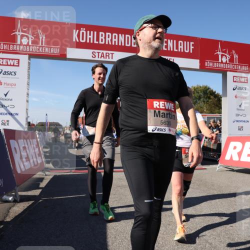 03.10.2025 - Köhlbrandbrückenlauf Lena Gebhardt http://msf.ph/oto/9039962 03.10.2025 13:16:40 Ziel 4036, 4235, 4314, 4330, 4356, 4408, 4431, 4551, 4813, 5104, 5570, 5630, 5694, 6208, 6299, 6353, 6377, 6746, 6812 meine-sportfotos.de