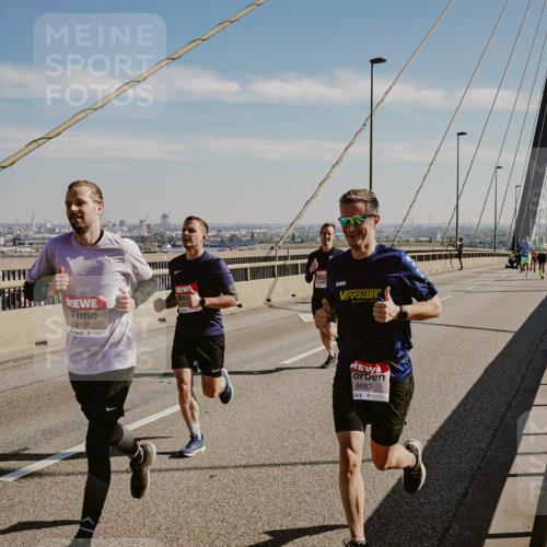 03.10.2025 - Köhlbrandbrückenlauf Michael Burmester http://msf.ph/oto/9039964 03.10.2025 12:20:38 Position 1 4106, 6683 meine-sportfotos.de