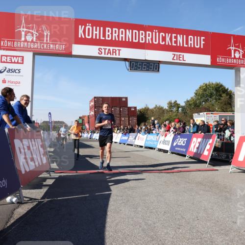 03.10.2025 - Köhlbrandbrückenlauf Lena Gebhardt http://msf.ph/oto/9039990 03.10.2025 12:56:31 Ziel 4028, 4054, 4096, 4166, 4170, 4231, 4478, 6266, 6408, 6769 meine-sportfotos.de