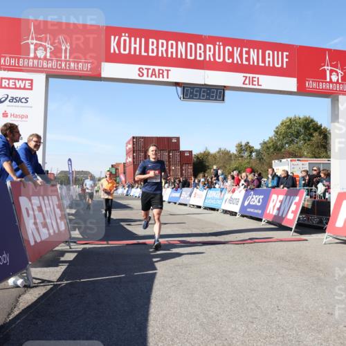 03.10.2025 - Köhlbrandbrückenlauf Lena Gebhardt http://msf.ph/oto/9040003 03.10.2025 12:56:31 Ziel 4028, 4054, 4096, 4166, 4170, 4231, 4478, 6266, 6408, 6769 meine-sportfotos.de