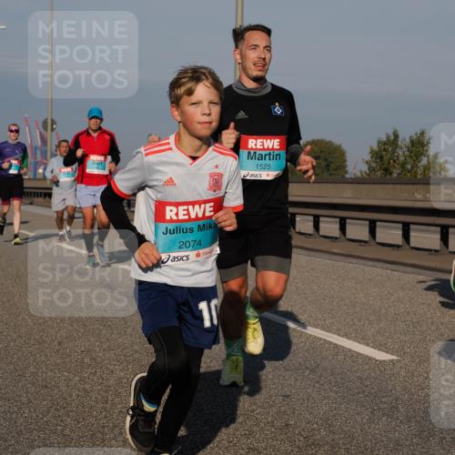 03.10.2025 - Köhlbrandbrückenlauf Fabian Wolf http://msf.ph/oto/9040032 03.10.2025 09:54:08 Position 3 2074, 11, 1525 meine-sportfotos.de