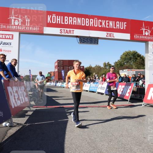 03.10.2025 - Köhlbrandbrückenlauf Lena Gebhardt http://msf.ph/oto/9040052 03.10.2025 12:56:33 Ziel 4054, 4096, 4166, 4170, 4231, 4478, 6266, 6408, 6769 meine-sportfotos.de