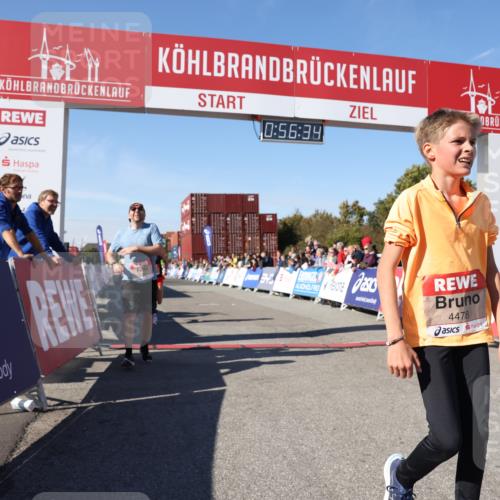 03.10.2025 - Köhlbrandbrückenlauf Lena Gebhardt http://msf.ph/oto/9040078 03.10.2025 12:56:35 Ziel 4054, 4096, 4170, 4231, 4478, 5091, 6266, 6408, 6769 meine-sportfotos.de