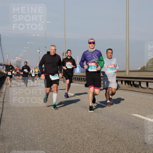 03.10.2025 - Köhlbrandbrückenlauf Fabian Wolf http://msf.ph/oto/9040096 03.10.2025 09:54:12 Position 3 2034, 3542 meine-sportfotos.de
