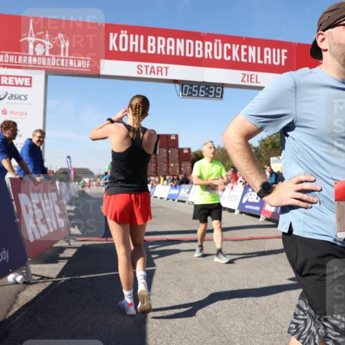 03.10.2025 - Köhlbrandbrückenlauf Lena Gebhardt http://msf.ph/oto/9040135 03.10.2025 12:56:39 Ziel 4054, 4096, 4170, 4478, 5091, 6408, 6769 meine-sportfotos.de