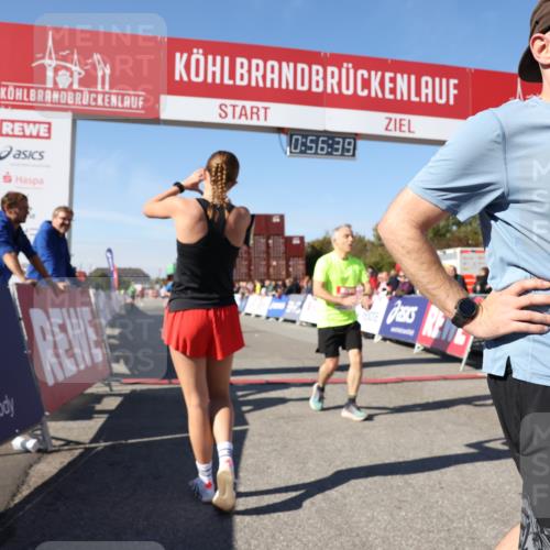 03.10.2025 - Köhlbrandbrückenlauf Lena Gebhardt http://msf.ph/oto/9040144 03.10.2025 12:56:39 Ziel 4054, 4096, 4170, 4478, 5091, 6408, 6769 meine-sportfotos.de