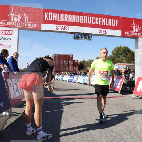 03.10.2025 - Köhlbrandbrückenlauf Lena Gebhardt http://msf.ph/oto/9040164 03.10.2025 12:56:41 Ziel 4054, 4096, 4478, 5091, 6408, 6769 meine-sportfotos.de