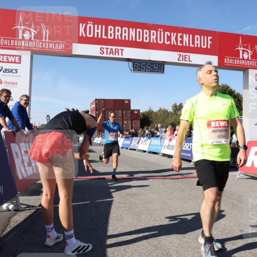 03.10.2025 - Köhlbrandbrückenlauf Lena Gebhardt http://msf.ph/oto/9040178 03.10.2025 12:56:42 Ziel 4054, 4096, 5091, 5962, 6408, 6769 meine-sportfotos.de