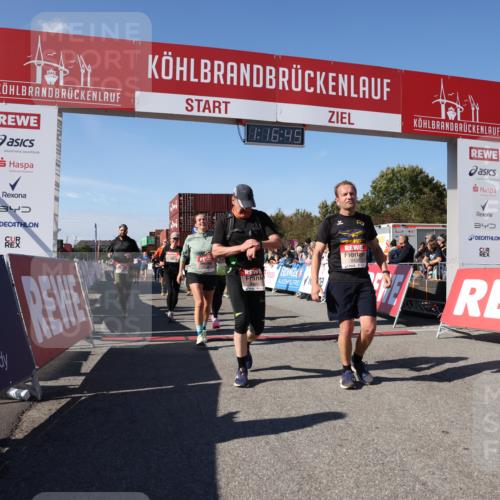 03.10.2025 - Köhlbrandbrückenlauf Lena Gebhardt http://msf.ph/oto/9040204 03.10.2025 13:16:45 Ziel 4036, 4235, 4330, 4356, 4431, 4551, 4813, 5028, 5053, 5099, 5104, 5166, 5630, 6286, 6299, 6340, 6343, 6620, 6697, 6746, 6785 meine-sportfotos.de