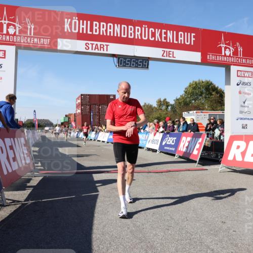 03.10.2025 - Köhlbrandbrückenlauf Lena Gebhardt http://msf.ph/oto/9040233 03.10.2025 12:56:54 Ziel 4068, 4086, 4115, 4491, 5962, 6016 meine-sportfotos.de