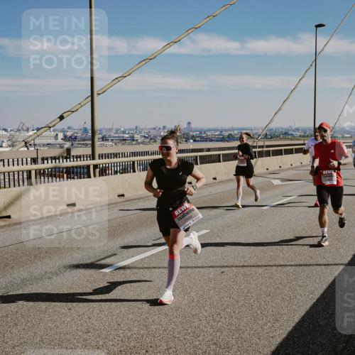 03.10.2025 - Köhlbrandbrückenlauf Michael Burmester http://msf.ph/oto/9040275 03.10.2025 12:21:16 Position 1 5898 meine-sportfotos.de