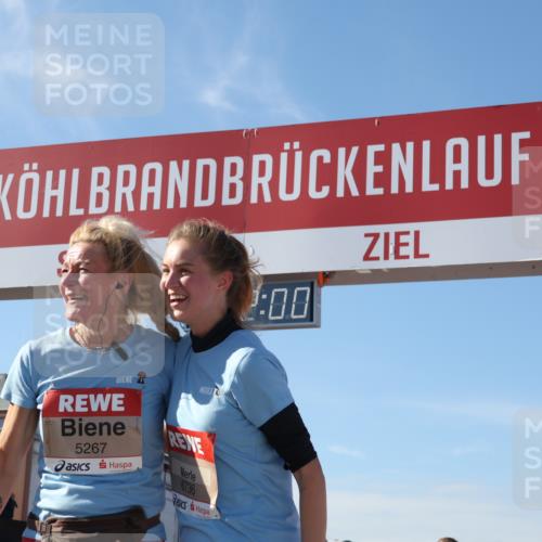 03.10.2025 - Köhlbrandbrückenlauf Luisa Fischer http://msf.ph/oto/9040296 03.10.2025 13:31:59 Ziel 4842, 4902, 4935, 5246, 5247, 5248, 5267, 5463, 5817, 6076, 6126, 6452, 6736 meine-sportfotos.de