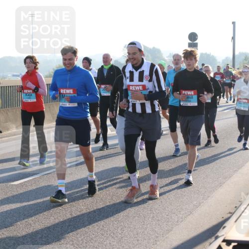 03.10.2025 - Köhlbrandbrückenlauf Lena Gebhardt http://msf.ph/oto/9040324 03.10.2025 09:25:05 Position 1 2768, 2217 meine-sportfotos.de
