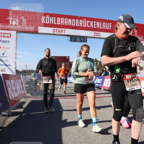 03.10.2025 - Köhlbrandbrückenlauf Lena Gebhardt http://msf.ph/oto/9040348 03.10.2025 13:16:48 Ziel 4168, 4235, 4330, 4356, 4431, 4551, 4605, 4813, 5028, 5053, 5099, 5166, 5385, 5386, 5453, 5467, 6286, 6299, 6340, 6343, 6620, 6697, 6746, 6785 meine-sportfotos.de