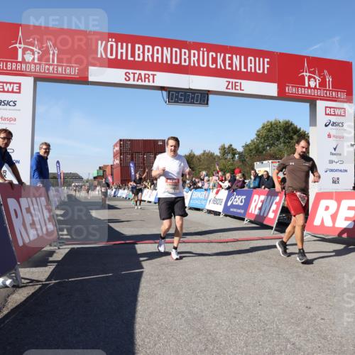 03.10.2025 - Köhlbrandbrückenlauf Lena Gebhardt http://msf.ph/oto/9040353 03.10.2025 12:57:01 Ziel 4042, 4068, 4086, 4115, 4491, 5846, 6016, 6417 meine-sportfotos.de
