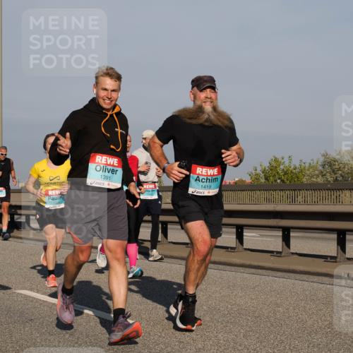 03.10.2025 - Köhlbrandbrückenlauf Fabian Wolf http://msf.ph/oto/9040360 03.10.2025 09:54:26 Position 3 3068, 3334, 1391, 1544, 1419 meine-sportfotos.de