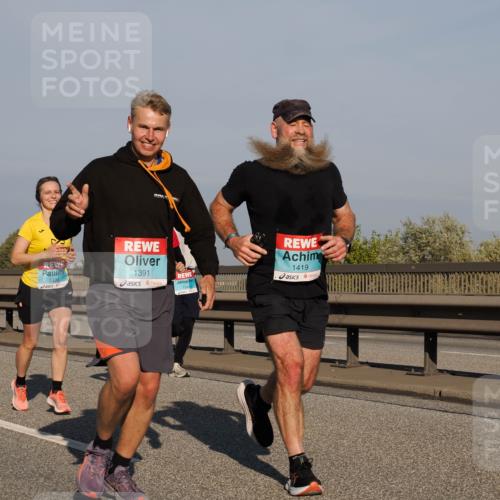 03.10.2025 - Köhlbrandbrückenlauf Fabian Wolf http://msf.ph/oto/9040367 03.10.2025 09:54:26 Position 3 1544, 1419, 3334, 1391 meine-sportfotos.de