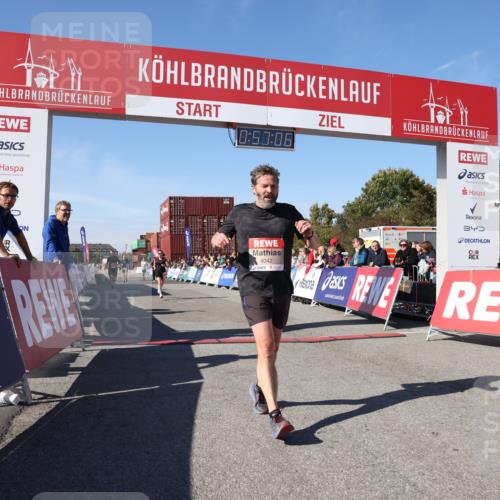 03.10.2025 - Köhlbrandbrückenlauf Lena Gebhardt http://msf.ph/oto/9040448 03.10.2025 12:57:06 Ziel 4042, 4068, 4080, 4086, 5846, 5898, 6016, 6417, 6629, 6819 meine-sportfotos.de