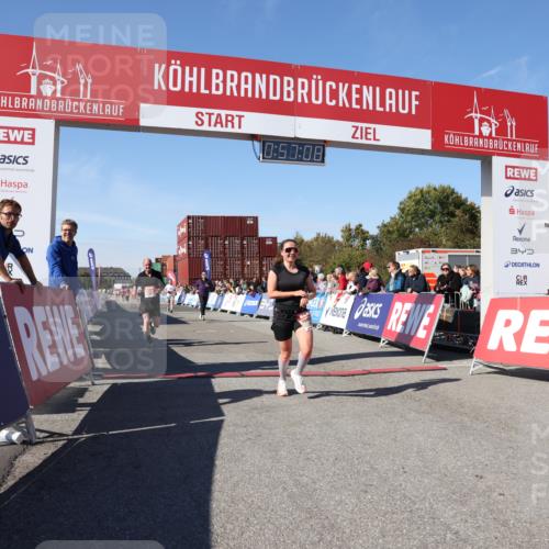 03.10.2025 - Köhlbrandbrückenlauf Lena Gebhardt http://msf.ph/oto/9040510 03.10.2025 12:57:09 Ziel 4042, 4068, 4080, 4086, 4251, 5699, 5846, 5898, 5926, 6417, 6629, 6819 meine-sportfotos.de