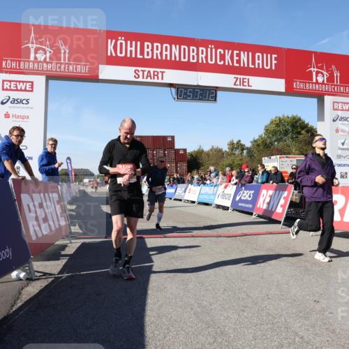 03.10.2025 - Köhlbrandbrückenlauf Lena Gebhardt http://msf.ph/oto/9040593 03.10.2025 12:57:12 Ziel 4042, 4080, 4251, 5699, 5846, 5898, 5926, 6417, 6629, 6819 meine-sportfotos.de