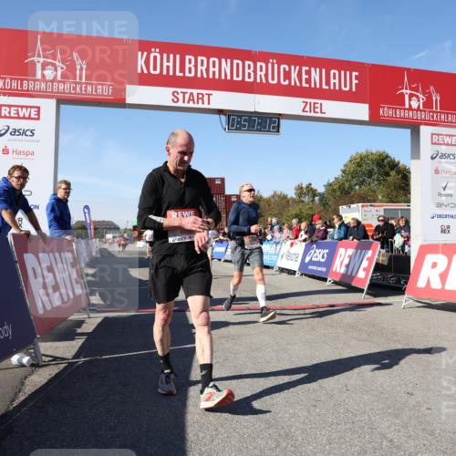 03.10.2025 - Köhlbrandbrückenlauf Lena Gebhardt http://msf.ph/oto/9040615 03.10.2025 12:57:13 Ziel 4042, 4080, 4251, 5699, 5846, 5898, 5926, 6417, 6629, 6819 meine-sportfotos.de