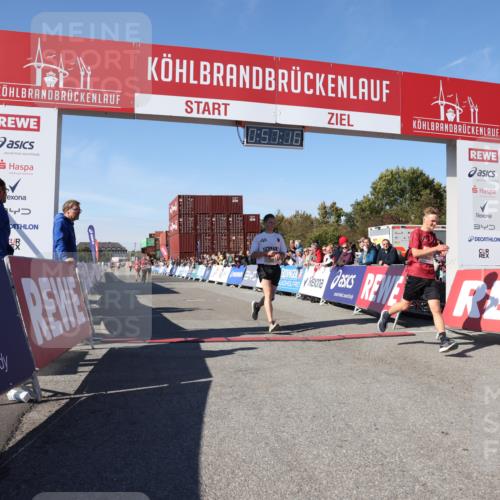 03.10.2025 - Köhlbrandbrückenlauf Lena Gebhardt http://msf.ph/oto/9040683 03.10.2025 12:57:16 Ziel 4080, 4150, 4186, 4251, 5699, 5898, 5926, 6015, 6629, 6819 meine-sportfotos.de
