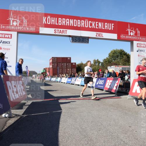 03.10.2025 - Köhlbrandbrückenlauf Lena Gebhardt http://msf.ph/oto/9040689 03.10.2025 12:57:16 Ziel 4080, 4150, 4186, 4251, 5699, 5898, 5926, 6015, 6629, 6819 meine-sportfotos.de