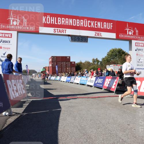 03.10.2025 - Köhlbrandbrückenlauf Lena Gebhardt http://msf.ph/oto/9040715 03.10.2025 12:57:17 Ziel 4080, 4150, 4186, 4251, 5699, 5898, 5926, 6015, 6629, 6819 meine-sportfotos.de
