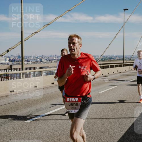 03.10.2025 - Köhlbrandbrückenlauf Michael Burmester http://msf.ph/oto/9040740 03.10.2025 12:21:54 Position 1 6464 meine-sportfotos.de