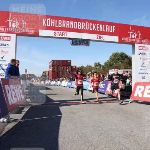 03.10.2025 - Köhlbrandbrückenlauf Lena Gebhardt http://msf.ph/oto/9040772 03.10.2025 12:57:22 Ziel 4150, 4186, 4251, 5699, 5926, 6015 meine-sportfotos.de