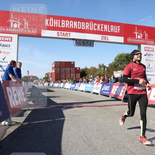 03.10.2025 - Köhlbrandbrückenlauf Lena Gebhardt http://msf.ph/oto/9040810 03.10.2025 12:57:23 Ziel 4150, 4186, 4251, 5699, 5926, 6015 meine-sportfotos.de