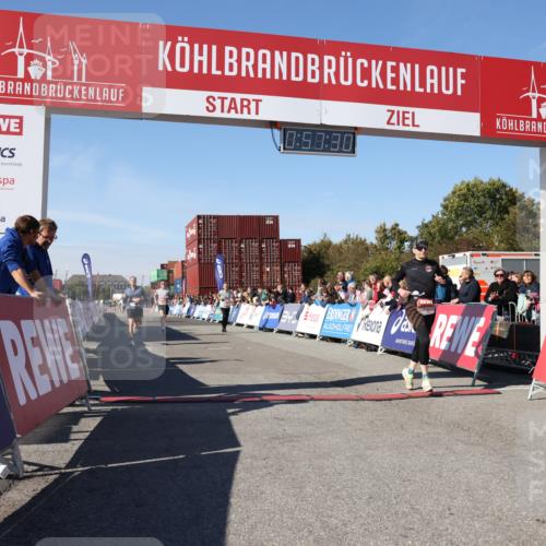 03.10.2025 - Köhlbrandbrückenlauf Lena Gebhardt http://msf.ph/oto/9040846 03.10.2025 12:57:31 Ziel 4105, 4150, 4186, 4518, 6015, 6020, 6122, 6767 meine-sportfotos.de