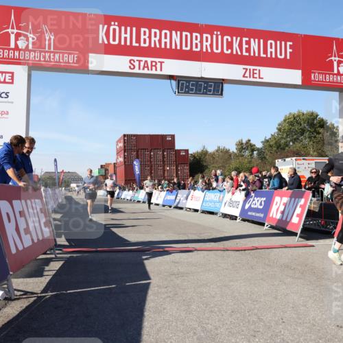 03.10.2025 - Köhlbrandbrückenlauf Lena Gebhardt http://msf.ph/oto/9040863 03.10.2025 12:57:31 Ziel 4105, 4150, 4186, 4518, 6015, 6020, 6122, 6767 meine-sportfotos.de