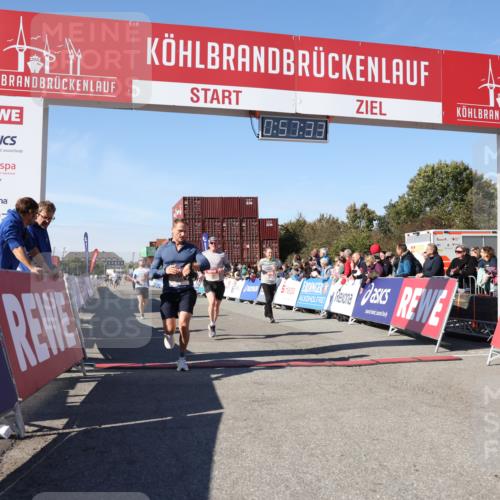 03.10.2025 - Köhlbrandbrückenlauf Lena Gebhardt http://msf.ph/oto/9040874 03.10.2025 12:57:33 Ziel 4032, 4076, 4105, 4518, 6020, 6122, 6767 meine-sportfotos.de